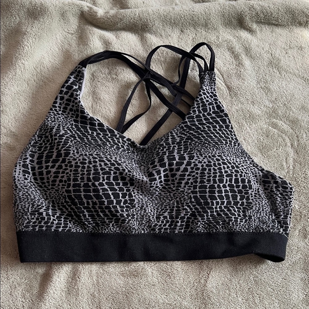 Sports bra